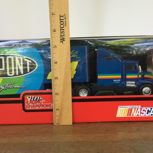 NIB NASCAR Jeff Gordon #24 Transporter Vintage 1993 1:43 Scale Memorabilia New - Picture 9 of 14